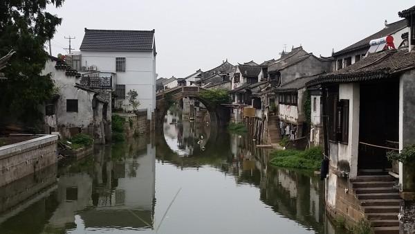 霸王茶姬全球业务中心落户上海长宁区,将进一步拓展海外市场